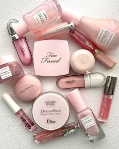 Pink K Beauty Makeup, Pink Items Aesthetic, Lalala Girl, Girl Essentials, Parisian Lifestyle, Makeup Obsession