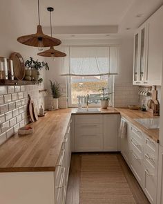Beautiful kitchen interior decor تصميم داخلي فاخر, Small Kitchen Layouts, Kitchen Remodel Inspiration, Ideas Minecraft, Cozy Kitchen, Kitchen Inspiration Design, Kitchen Room Design, Apartment Kitchen