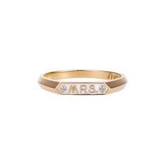 Mrs Ring, The Bling Ring, Unique Wedding Gifts, Put A Ring On It, Fine Jewelry Designers, Dream Jewelry, Sparkle Diamonds, Signet Ring, Jewelry Ideas