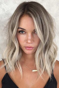 Cool Ash Blonde, Haircuts For Medium Length Hair, Ash Blonde Hair Colour, Vlasové Trendy, Blond Balayage, Ash Blonde Hair, 짧은 머리, Ash Blonde