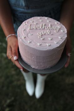 baby pink 18th birthday cake love theme cowgirl photo shoot 21 Birthday Cake Simple, 18th Birthday Cake Pink And Gold, 22nd Birthday Cake Ideas, 30th Birthday Board, Pink And Brown Cake, Hearts Birthday Cake, Birthday Cake For Mum, Girly Birthday Cakes