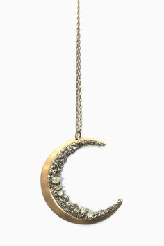 Crescent Moon Necklace Hippie Man, Crescent Moon Necklace, Diy Schmuck, Bijoux Diy, Moon Pendant, Diamond Are A Girls Best Friend, Moon Necklace, Pretty Jewellery, Ring Verlobung