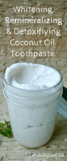 An easy recipe for organic peppermint and coconut oil toothpaste the whole family will love. Homemade Beauty Products, Coconut Oil Toothpaste, Homemade Toothpaste, Simple Organic, Homemade Remedies, Oil Uses