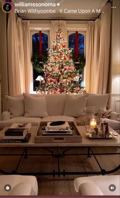 Kos, Nostalgic Christmas Tree, Apartment Christmas, Christmas Inspo, Christmas Feeling, Christmas Time Is Here, Christmas Room, Chic Christmas