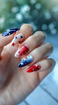 37 Dazzling July 4th Nail Designs to Light Up Your Look Nails For Fourth Of July, Easy 4th Of July Nails Simple, Fourth Of July Nail Ideas, July 4 Nails, Fourth Of July Nails Designs, 4th July Nails, Patriotic Nail Designs, Nails 4th Of July, July 4th Nails