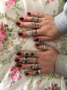 Chunky Silver Rings Aesthetic Grunge, Gothic Witch Aesthetic, Edgy Jewelry, Y2k Grunge, Aesthetic Y2k, Pierced Jewelry, Hand Jewelry
