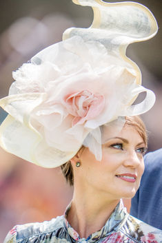 Style shines on Thurby. #fashion #KentuckyDerby