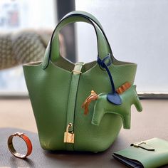 Hermes Bags Picotin, Hermes Picotin, Hermes Style, Hermes Bag Birkin, Hermes Handbags, Birkin Bag, Business Bag, Hermes Bags, Chic Jewelry