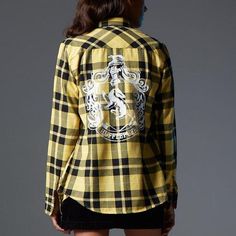 House pride // Harry Potter Hufflepuff Plaid Girls Woven Fandom Fashion, Hufflepuff Colors, Hufflepuff Aesthetic, Harry Potter Style, Harry Potter Hufflepuff