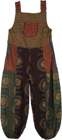 A unique harem-style cotton jumpsuit featuring "Om" symbols and inscriptions and closed with an elastic at the ankle.  It is the ultimate statement piece for any bohemian-inspired wardrobe! These overalls are crafted with a stunning, eye-catching design that is perfect for those who want to express their free-spirited personality and embrace their inner hippie. #tlb #Sleeveless #bohemianfashion #Handmade #hippieoveralls #KrsnaISKCONOutfit; Hippie Sewing Patterns, Midsize Hippie Outfits, Frog Overalls, Patchwork Hippie Pants, Hippie Overalls, Hippie Boy, Cotton Overalls, Hippie Clothes, Estilo Hippie