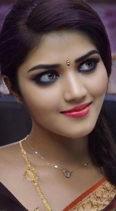 Actresses, Art, Beauty, Indian Bollywood, Girl Face, Bollywood Actress, Beautiful Face, Quick Saves