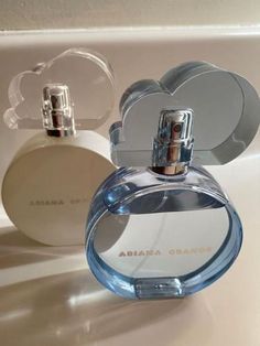 Koleksi Parfum, Profumo Victoria Secret, Koleksi Makeup, Penyimpanan Makeup, Parfum Victoria's Secret, Ariana Perfume, Ariana Grande Perfume, Produk Apple, Perfume Body Spray