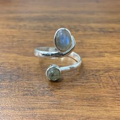 Hippies, Adjustable Silver Ring, Handmade Turquoise Ring, Rings Dainty, Dope Jewelry, Rings Rings, Labradorite Cabochon, Cabochon Ring, Funky Jewelry