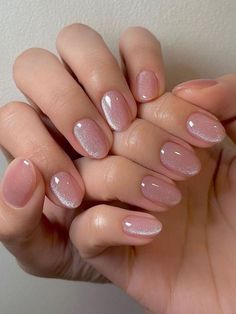 Valentine Nails, Velvet Nails, Smink Inspiration, Nails Trends, Nude Nail Designs, Simple Gel Nails, Cat Eye Nails, Round Nails