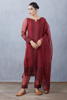 Torani-Maroon Abhra Kurta Set-INDIASPOPUP.COM Plain Dress Casual, Maroon Fabric, Indian Mythology, Indian Designer Suits, Designer Kurti Patterns