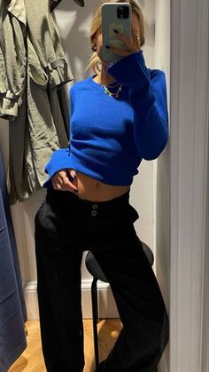 Emma Chamberlain Uggs Outfit, Where To Buy Stockholm Style, Stockholm Winter Outfit, Fall 23 Fashion Trends, Stockholm Style Winter, Inspi Outfit, Bekväma Outfits, Skandinavian Fashion, Stockholm Stil