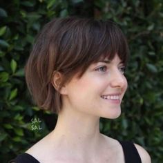 Chin Length Bob With Layers And Bangs, Choppy Fringe Bob, Choppy Short Bob With Fringe, Above The Chin Bob, French Layered Bob, French Bob Layered, Layered Pixie Bob With Bangs, Layered Short Bob With Bangs, Fine Hair Bob With Bangs