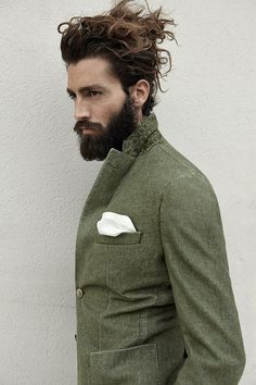 Propuesta Le Salon d'Apodaca. Beard Styles, Bearded Men, Stylish Men, A Well Traveled Woman, Man Bun, Mens Style Guide, Hair And Beard Styles, Facial Hair, Haircuts For Men