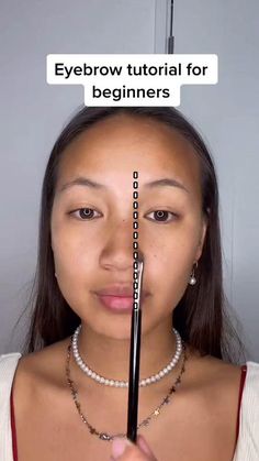 Eyebrow Makeup For Beginners, How To Do Natural Eyebrows For Beginners, Eyebrow Hacks For Beginners, Eyebrow Shaping Tutorial For Beginners, Eyebrow Tutorial Shaping Plucking, How To Brows Shape Eyebrow Tutorial, Lining Eyebrows, Makeup Tutorial For Beginners Eyebrows, Shape Of Eyebrows