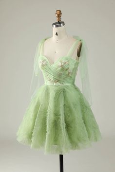 Sweetheart Green A Line Cocktail Dress with Beading Pastel Green Prom Dress Short, Princess And The Frog Homecoming Dress, Green Tulle Dress Short, Short Green Prom Dress, Short Graduation Dress, Hoco Court, Green Dress Short, Spring Prom Dresses, Court Outfit