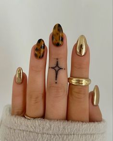 Gold Chrome Nails, Fake Nails Long, Nagel Tips, Gold Nail Designs, Nail Type, Manicure Tips, Animal Print Nails, Acrylic Nail Tips, Nagel Inspo