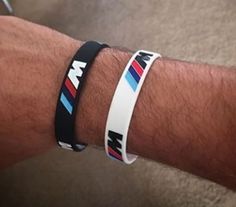 Pulsera De Goma/silicona Bmw Sport M Power Negro/blanco Pulseras Goma Y Muñequeras Sudadera Cars Bracelet, M Power, Bmw Sport, Dream Cars Bmw, Power Bracelet, Casual Nails, Bmw Love, Bmw Series, Bullet Journal Design Ideas