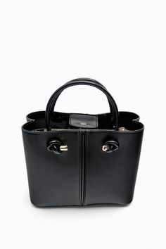 MINI CITY BAG - Black | ZARA Canada Teen Stores, How To Look Expensive, Bag Zara, Expensive Bag, Wearing All Black
