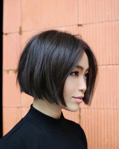 Spring Haircuts, Choppy Bob Hairstyles, 짧은 머리, Trending Haircuts, Spring Hairstyles, Trending Hairstyles, Haircuts With Bangs, Short Bob Hairstyles, العناية بالشعر