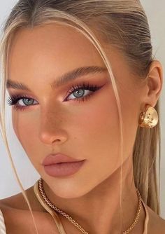 Elegantes Makeup, Dag Make Up, Maquillage On Fleek, Ideas De Maquillaje Natural, Flot Makeup, Classy Makeup, Gorgeous Birthday, Prom Eye Makeup, Birthday Hairstyles