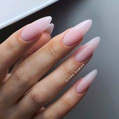 Ongles Beiges, Ombre Acrylic Nails, Oval Nails, Pink Acrylic Nails, Neutral Nails