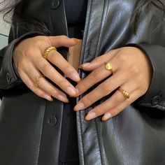 Cute Croissant ring made of stainless steel and 18k gold plated. This ring is lightweight and minimal. Wear it alone for a minimalist look or stack together with other stacking rings. ………………………………….D E T A I L S• Materials: Stainless Steel, 18k gold plating.• Available Size: US 6 (Diameter: 16.5mm), US 7 (Diameter: 17.3mm), US8 (Diameter: 18.2mm)• This product is hypoallergenic, water and tarnish resistant. Hand Jewelry Rings, Aesthetic Rings, How To Wear Rings, Hand Rings, Layered Rings, Gold Rings Simple, Gold Rings Jewelry, Jewelry Lookbook, Jewelry Essentials