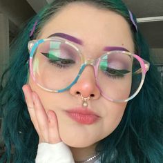 Make Up Art, Cottagecore Fashion, Original Fashion, Soft Girl, Makeup Art, Makeup Inspiration, Hair Inspo, Cat Eye Glass