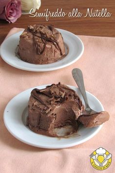 v_ semifreddo alla nutella veloce ricetta con 2 ingredienti mousse alla nutella il chicco di mais Nutella Recipes, Chocolate Cake Mix Recipes, Ice Cream Pops, Best Italian Recipes, Chocolate Nutella, Chocolate Cake Mixes, Cake Mix Recipes, Mini Foods, Food Cakes