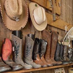 Summer Hamilton, Cowboy Boots Aesthetic, Chestnut Springs Series, Chestnut Springs, Elsie Silver, Foto Cowgirl, Miley Stewart, Cowboy Romance, Cowboy Aesthetic