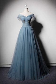 Senior Prom Dress, Prom Dress Pictures, Prom Dress Evening, Senior Prom Dresses, Tulle Evening Dress, Blue Evening Dresses, Blue Tulle, Senior Prom, فستان سهرة