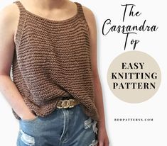 a woman standing in front of a white wall with text overlay that reads the cascandraa top easy knitting pattern