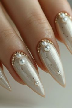 Bridal Nails, Nails With Pearls, Classy Acrylic Nails, Pearl Nails, Nagel Inspo, Stylish Nails Art, Chic Nails, Dream Nails, Pretty Acrylic Nails