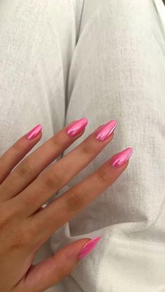 Blue Chrome Nails, Crome Nails, Pink Summer Nails, Pink Chrome Nails, Chrome Nails Designs, Toe Nail Color, Latest Nail Trends, Summery Nails, Spring Acrylic Nails