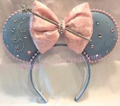 Loveable Fairy Godmother Minnie Ears These beautiful handmade ears represent the supporting character" The Fairy Godmother" in Disney's 1950 animated film, Cinderella. Mini Ears, Wolf Cubs, Micky Ears, Diy Scrunchies, Bow Board, Disney Autograph