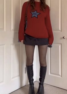 Outfits With Tights Aesthetic, Boston Outfits Spring, Boston Aesthetic Outfits, Cute Nerdy Outfits, Twee Fashion Outfits, Twee Outfits, Opaque Tights Outfit, Twee Fashion, Concept Clothing