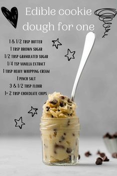 Edible chocolate chip cookie dough for one Cookie Dough For One, Edible Chocolate Chip Cookie Dough, Quick And Easy Sweet Treats, Fest Mad, Landscaping Flowers, Edible Cookies, حلويات صحية