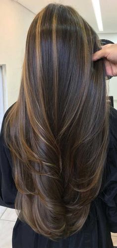 Best Hair Color Trends Dark Brown Hair With Blonde Highlights, Babylights Hair, Long Hair Highlights, Extension Hair, Dark Hair With Highlights, Brown Hair With Blonde Highlights, Brown Hair Balayage, Haircuts Straight Hair