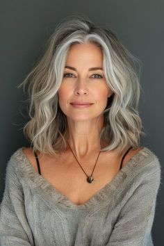 Medium Length Gray Hairstyles For Women Over 50, Gray Blonde Hair Balayage, New Hairstyles For 2024, Pearl Blonde Hair, Gray Hair Transition, Style Theory, Silver Haired Beauties, Dread Head, Kadeřnické Trendy