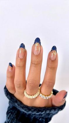 Modern Minimalist Nails, Bejeweled Taylor Swift Nails, Parisian Nails, Acylic Nails, Manicure Y Pedicure, Cat Kuku, Funky Nails, Chic Nails