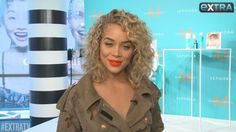 Model Jasmine Sanders' easy trick for healthier curls! Curly Hairstyles, Healthy Curls, Curly Hair Trends, Jasmine Sanders, Moroccan Oil, Simple Tricks, She Said, Sanders