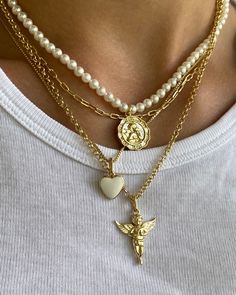 Evry Jewels gold necklaces Cool Gold Jewelry, Jewelry Accessories Necklaces, Evry Jewels, 3 Layer Necklace, Necklaces Layered, Indie Jewelry, Stacked Necklaces