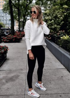 Haute Couture, Black Leggings Casual, Cute Thanksgiving Outfits, Thanksgiving Outfit Ideas, Look Legging, Black Leggings Outfit, Legging Outfits, Ținută Casual, Outfits Otoño