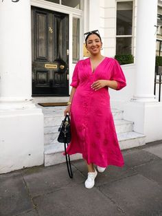 London Plus Size Street Style, Chic Midsize Fashion, Midsize Fashion Colorful, Colorful Midsize Outfits, Midsize Street Style, Mid Size Outfits, Scandi Fashion, Mid Size Fashion