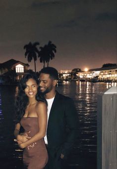 Bryson Tiller and Kendra Bailey Keep It Pushing, Boyfriend Dinner, Pray About It, Couples Dinner, Cute Family Pictures, Date Hairstyles, Bwwm Couples, Romance Travel, Bryson Tiller