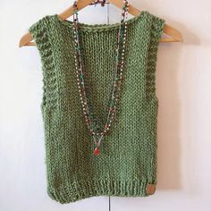 Knit Vest Pattern, Vest Designs, Sweater Vest Women, Cropped Vest, Chunky Wool, Vest Pattern, Green Tops, Knit Vest, Sleeveless Sweater